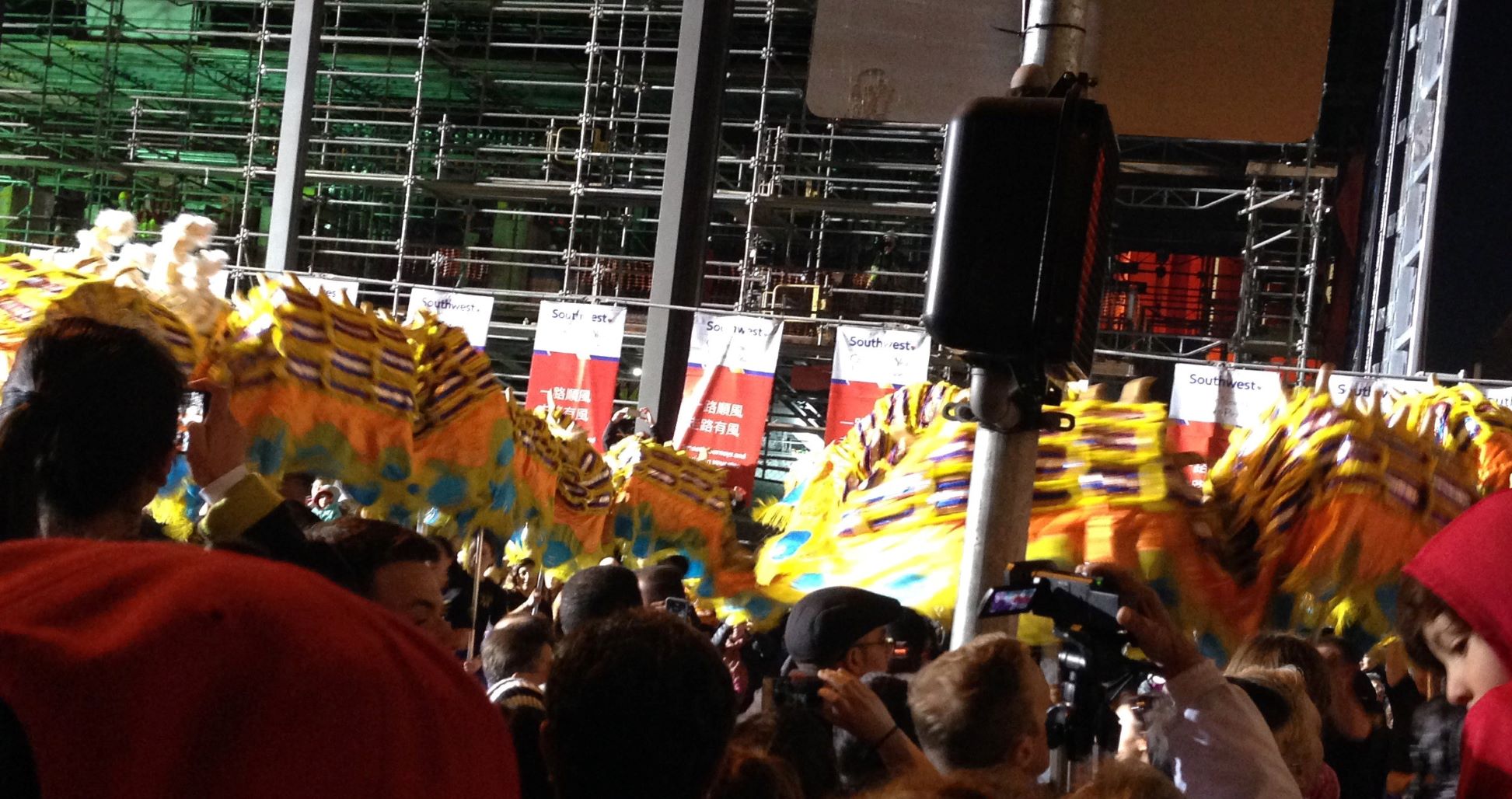 Twin highways flung across the evening (2016)